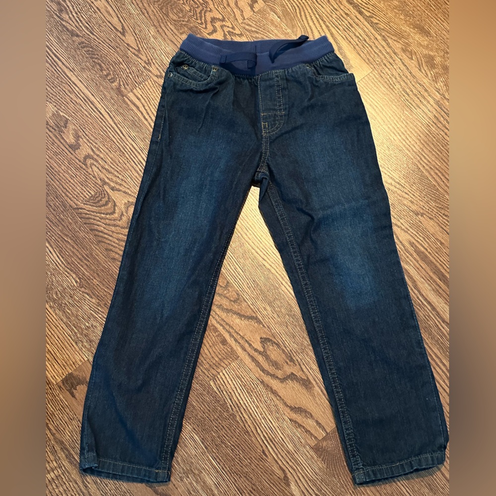 Carter’s kids pull on jeans size 6 with stretch fabric waist that can be tied